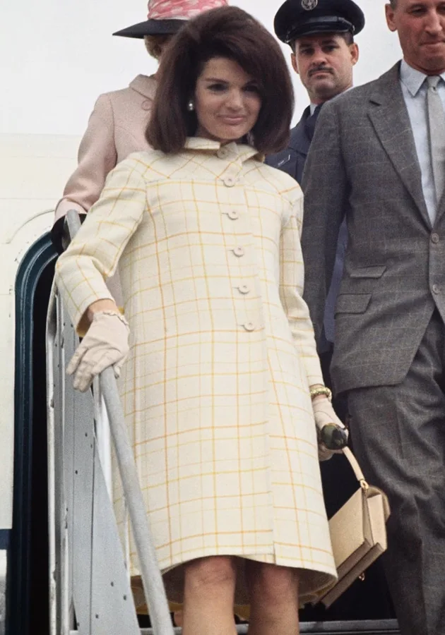 Пальто Джеки Кеннеди, стиль 60-х
